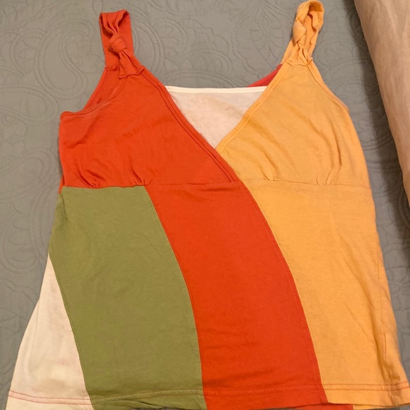 Natalie and me Color Block Top - Picture 3 of 6